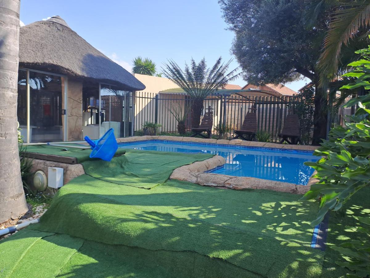 Residential Inn Pretoria-Noord Εξωτερικό φωτογραφία